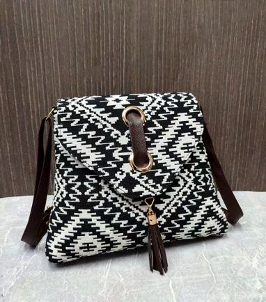 Stylish Double Ring Sling Bag for Everyday Use 142